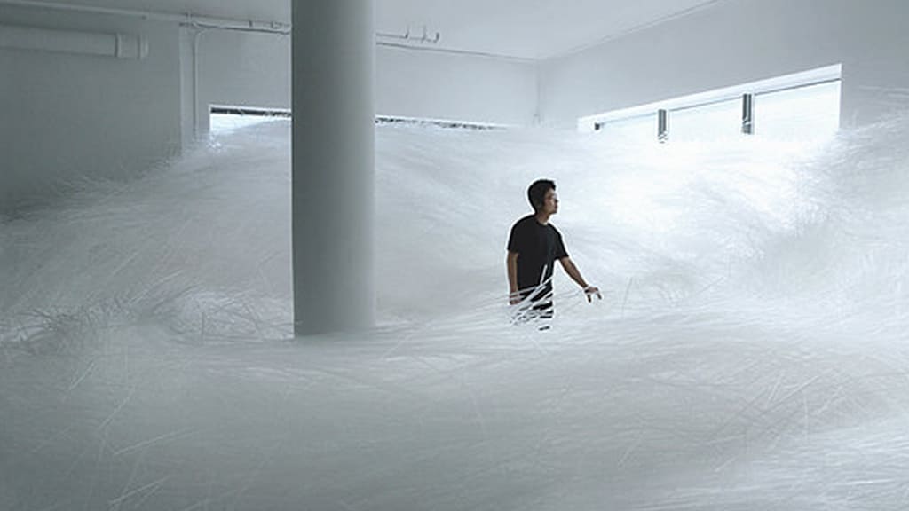 Read more about the article Unleashing the Spectrum – Tokujin Yoshioka